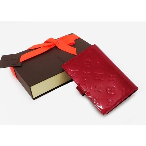 Louis Vuitton Pomme Agenda PM dAmour Vernis - Picture 3 of 3